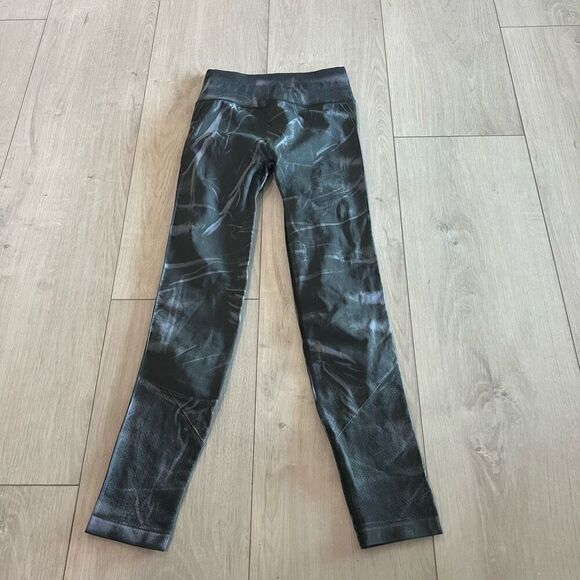 Lululemon women’s leggings size 4 - Picture 1 of 7